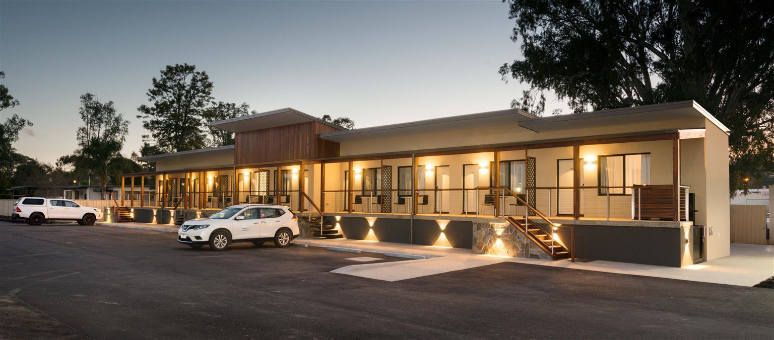 นิว ครอสซิง พาเลซ โมเต็ล Motel ซีมัวร์ ภายนอก รูปภาพ